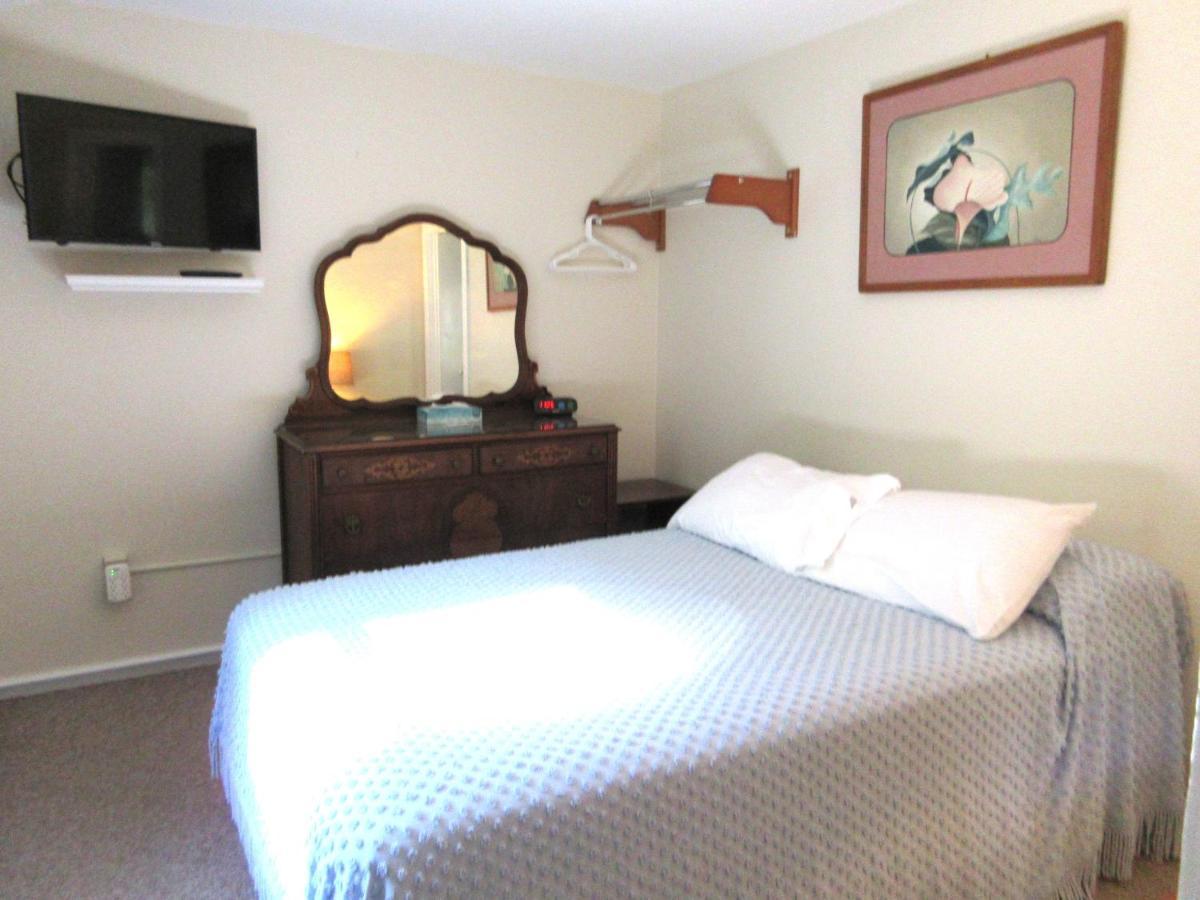 McGregor Inn Motel Wilton Buitenkant foto