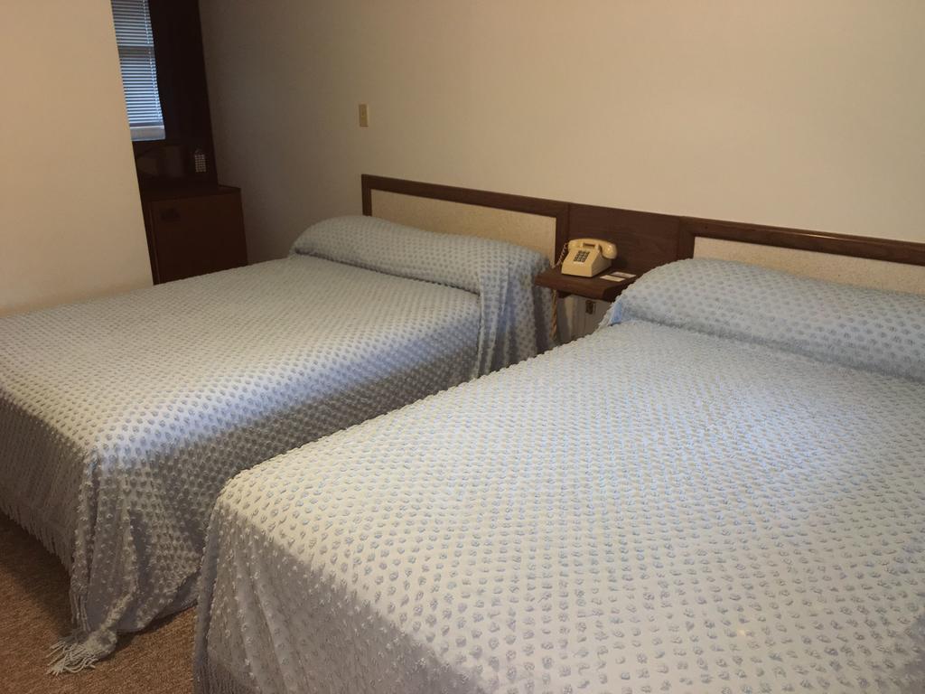 McGregor Inn Motel Wilton Buitenkant foto