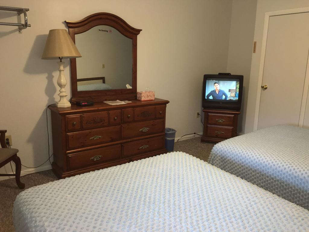 McGregor Inn Motel Wilton Buitenkant foto