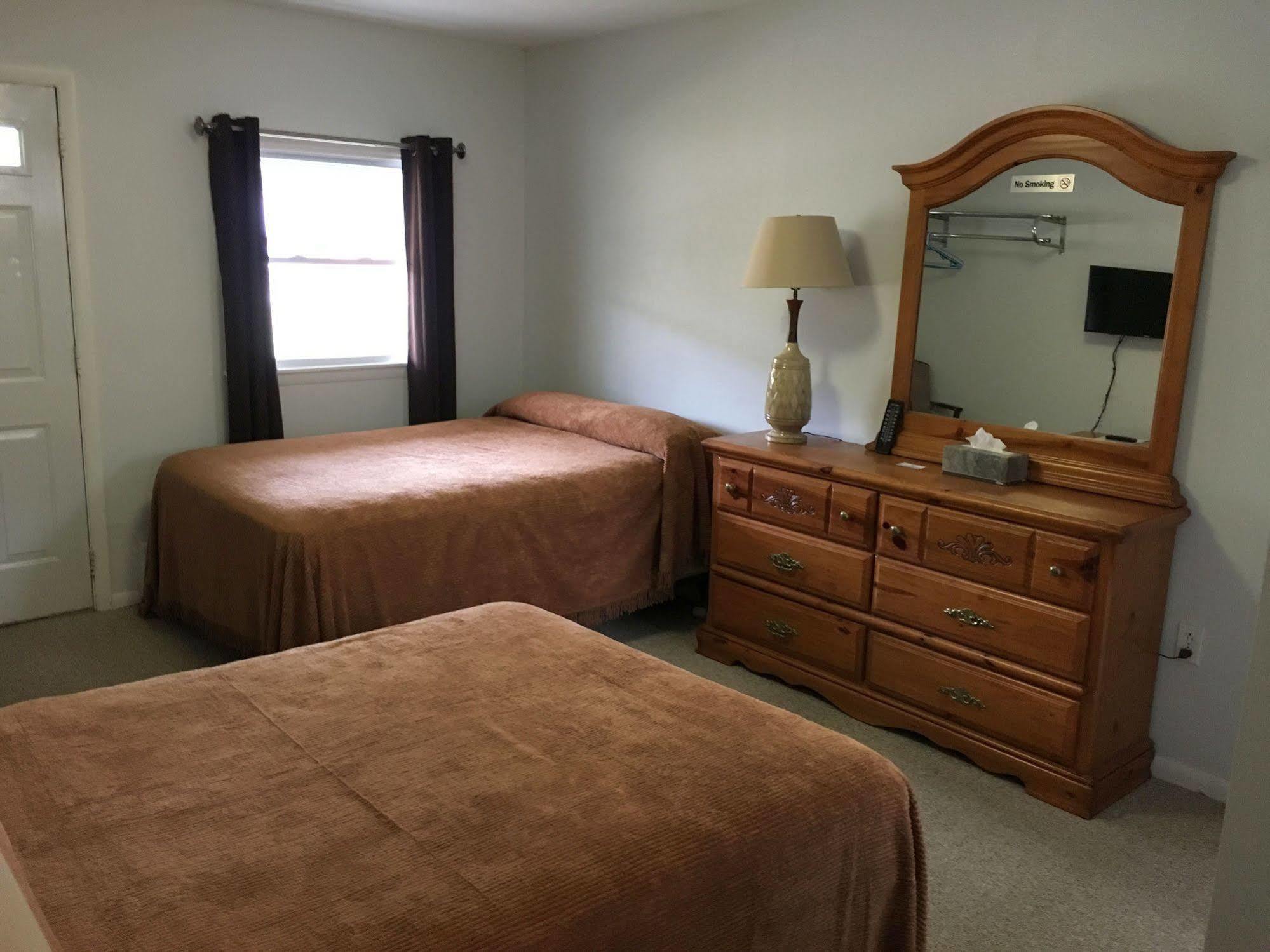 McGregor Inn Motel Wilton Buitenkant foto