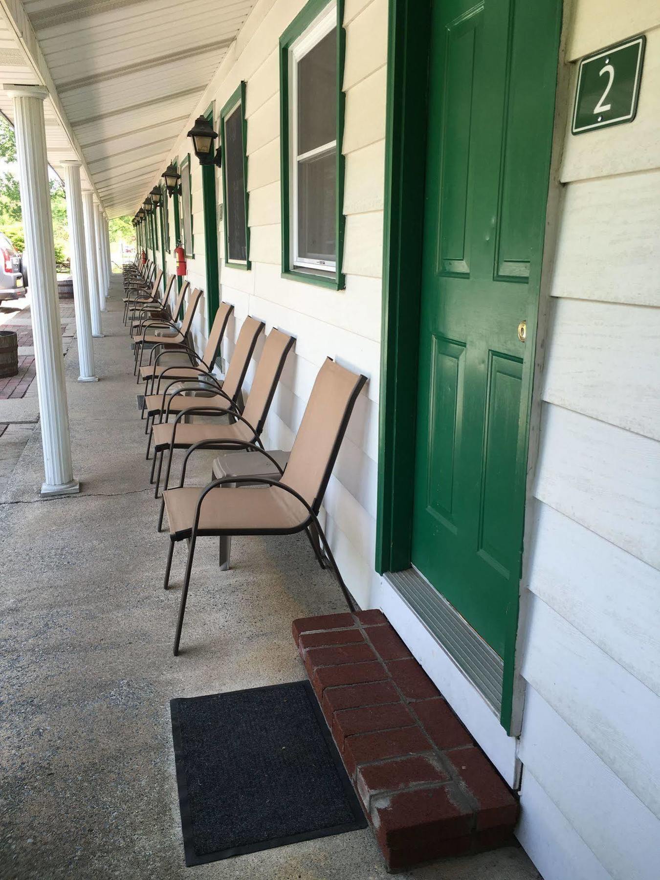 McGregor Inn Motel Wilton Buitenkant foto
